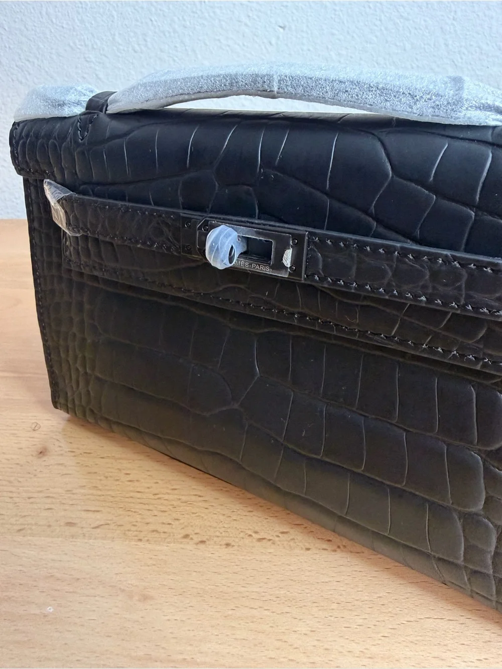 H So Black Matte embossed Alligator Kelly Pochette PVD hardware